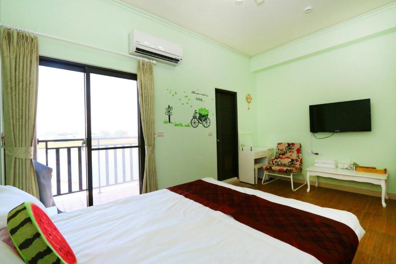 Birds Flower B&B Wujie Exterior foto
